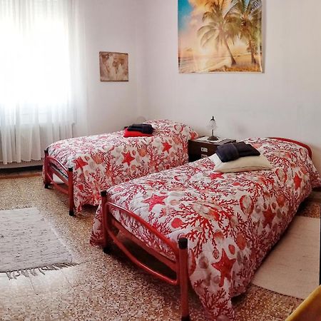 Ampio Appartamento Vicino Al Centro Di Treviso, Parcheggio Gratuito エクステリア 写真